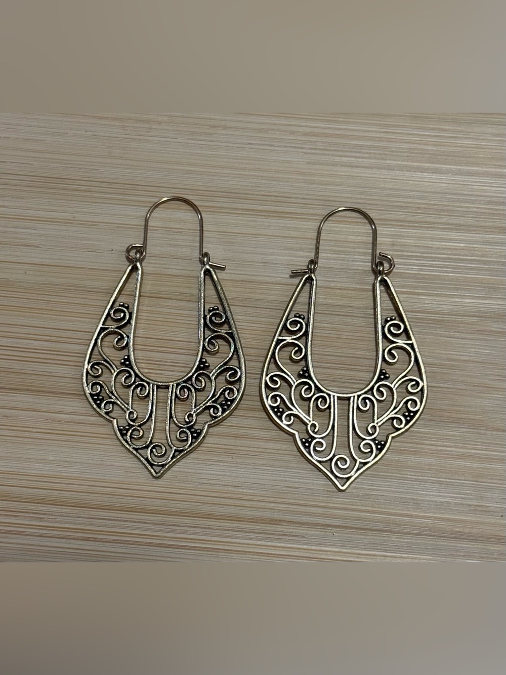 Gold Tone Filigree Drop Earrings